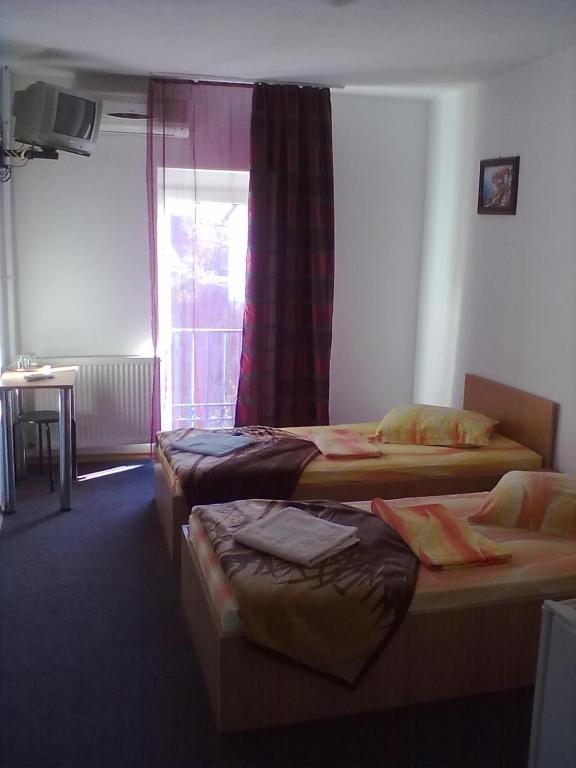 Pensiunea Raffael Otopeni Zimmer foto